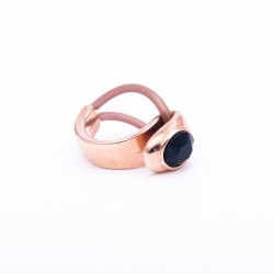 δαχτυλίδι ροζ χρυσό με μαύρη πέτρα